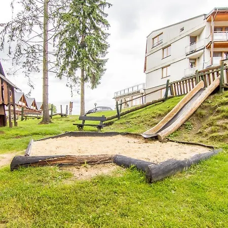 Zlote Tarasy Apartamentyzakopianskie Basen Sauna Jacuzzi Apartment *